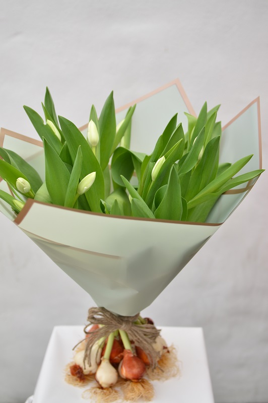 Bulb&Bloom Tulip Bouquet